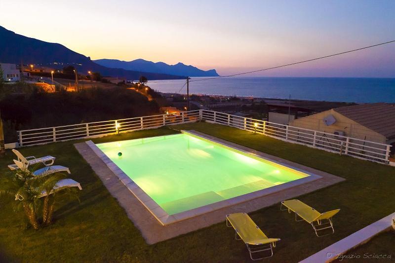 Casa Azul Bed & Breakfast Castellammare del Golfo Exterior photo